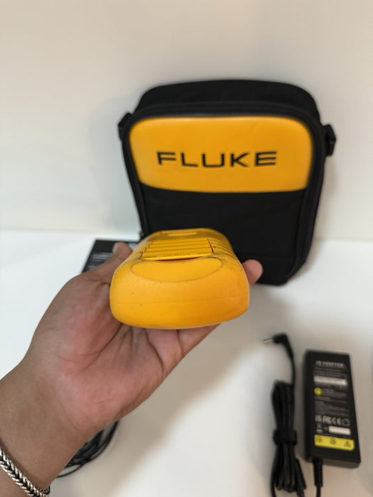 FLUKE 1524 REFERENCE THERMOMETER W/ PROBE & BAG (TESTED) FREE SHIPPING