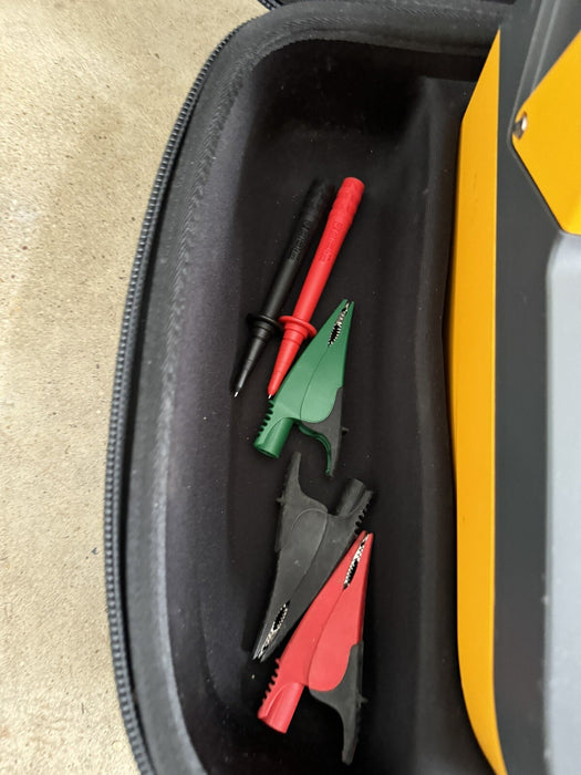 FLUKE 1550C 5KV INSULATION TESTER W CASE & LEADS /CALIBRATED 2024 -FREE SHIPPING