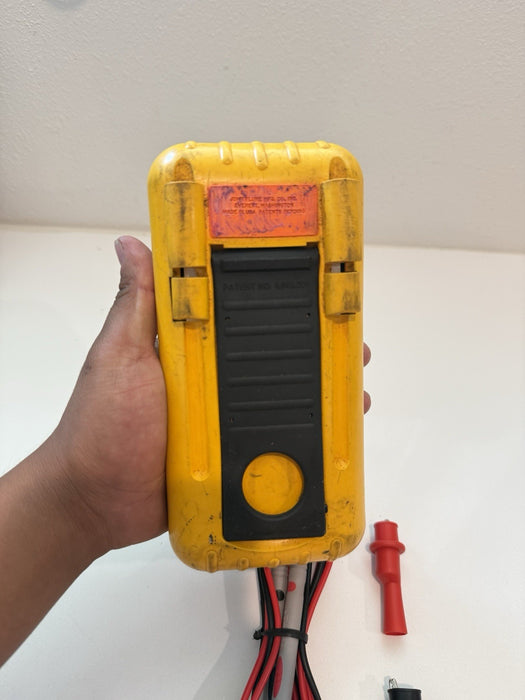 FLUKE 87 III TRUE RMS MULTIMETER W/ LEADS & MANUALS - SHIPS FAST