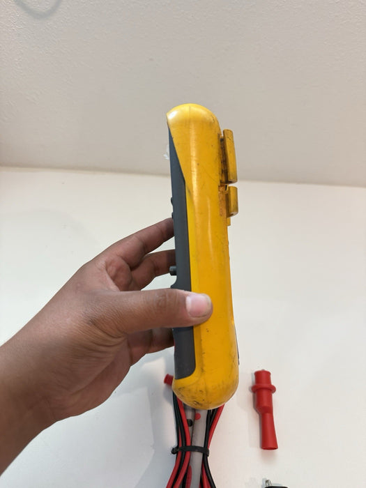 FLUKE 87 III TRUE RMS MULTIMETER W/ LEADS & MANUALS - SHIPS FAST