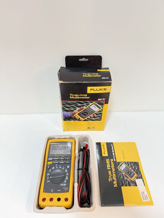 FLUKE 89 IV TRUE RMS DIGITAL MULTIMETER W / LEADS  & MANUALS - SHIPS FAST