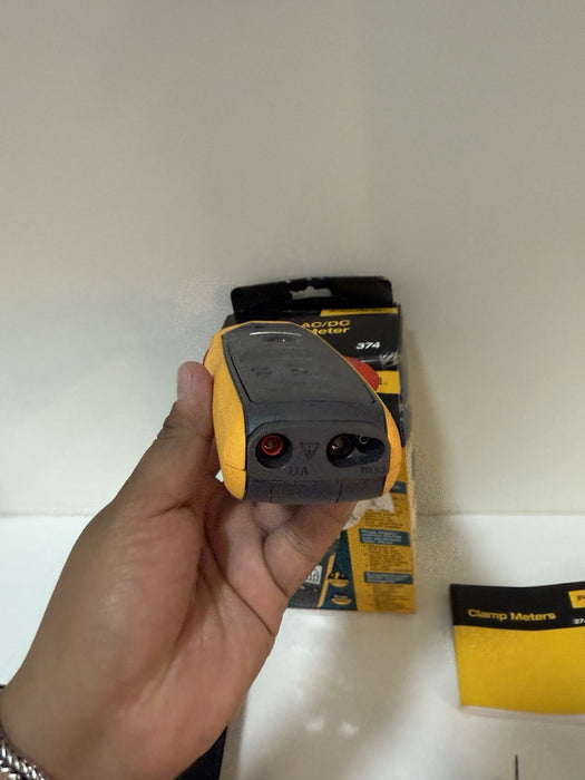 FLUKE 374 TRMS CLAMP METER W/LEADS (TESTED) SHIPS FAST
