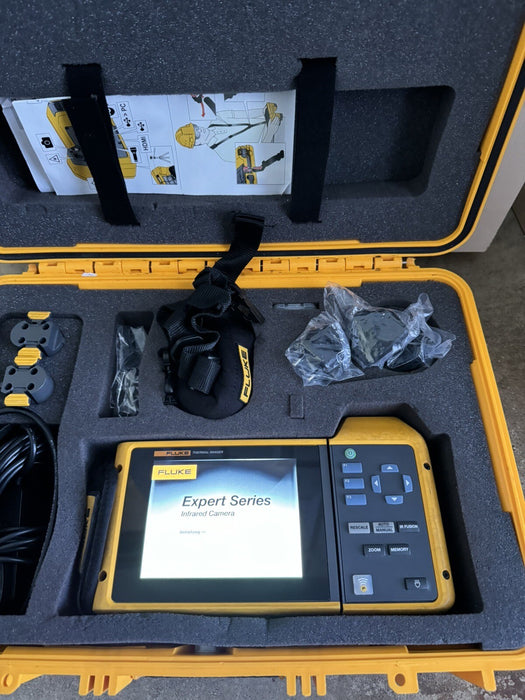 FLUKE FLK-TIX501 60HZ INFRARED CAMERA COLOR LCD/SHIPS NEXT DAY - FREE SHIPPING