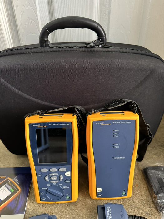 Fluke Network DTX-1800 Cable Analyzer KIT W / ACCESSORIES & BAG - SHIPS FAST