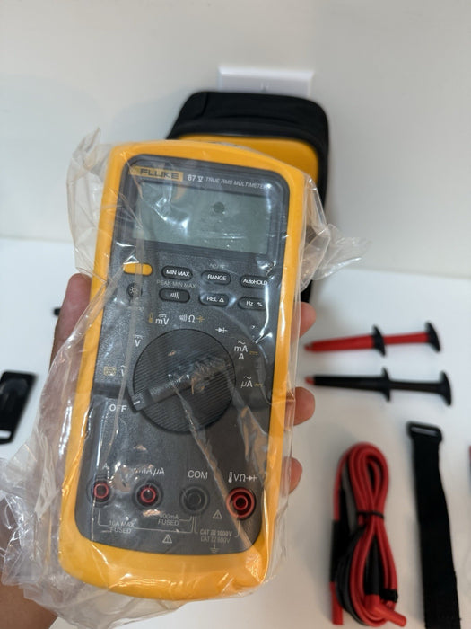 FLUKE 87 V MULTIMETER COMBO KIT W/ ACCESSORIES & LEADS - SHIPS FAST (NEW)