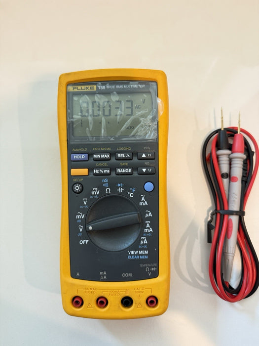 FLUKE 189 TRUE RMS MULTIMETER W/ LEADS & CLIPS - FREE SHIPPING
