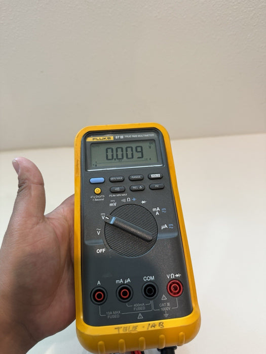 FLUKE 87 III TRUE RMS MULTIMETER W/LEADS & CLIPS - SHIPS FAST