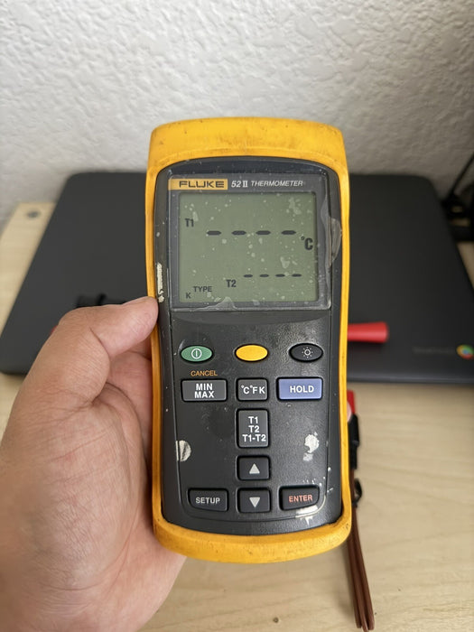 FLUKE 52 II THERMOCOUPLE THERMOMETER W / PROBE & LEADS - FREE SHIPPING
