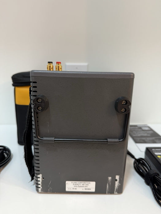 FLUKE 9140 DRY-WELL CALIBRATOR W/BAG & CHARGER (TESTED) SHIPS FAST