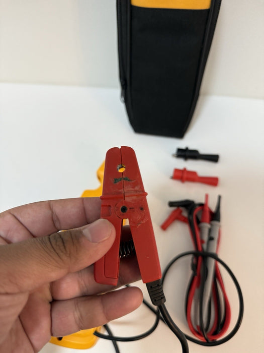 FLUKE 773 MILLIAMP CLAMP METER / W BAG & LEADS (TESTED) SHIPS FAST