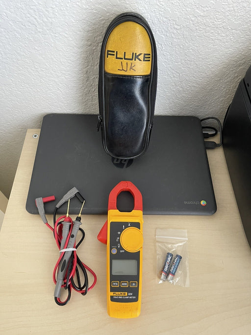 FLUKE 324 CLAMP METER W/ SOFT CASE AND LEADS (SHIPS FAST)