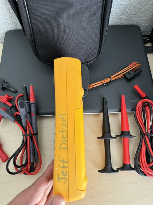 Fluke 726 Precision Multifunction Process Calibrator /W NEW LEADS & BAG & CLIPS