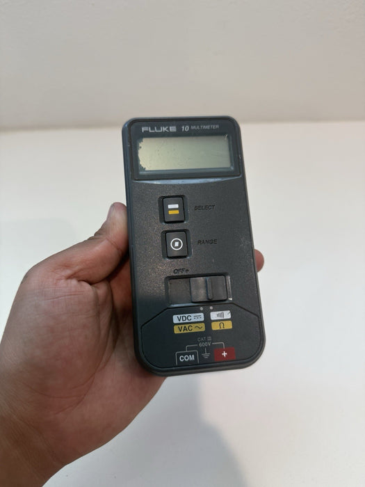 FLUKE 10 MULTIMETER (PARTS ONLY) FOR PARTS