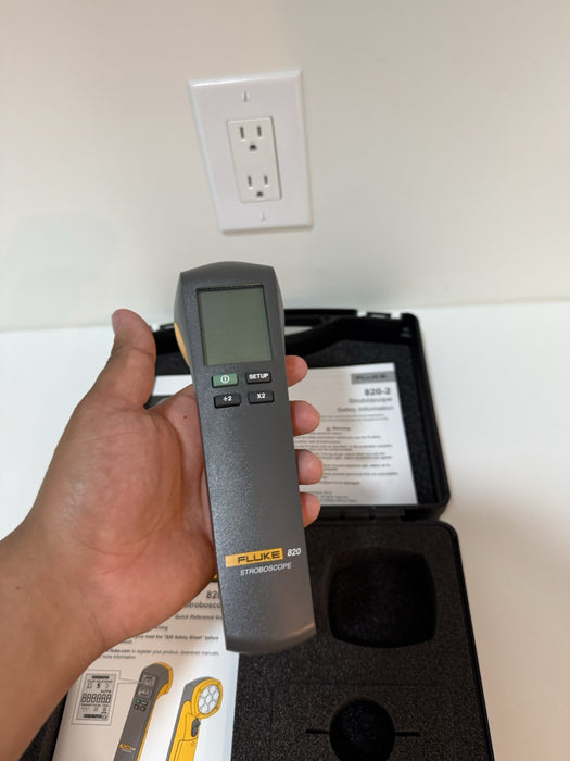 FLUKE 820-2 LED STROBOSCOPE W/ CASE & ACCESSORIES (NEW) SHIPS FREE