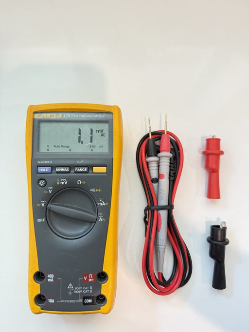 FLUKE 179 TRUE RMS MULTIMETER W/LEADS & CLIPS - SHIPS FAST