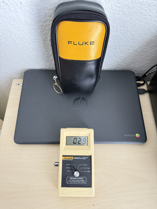 FLUKE DPM2US PRESSURE METER W/ BAG - FREE SHIPPING