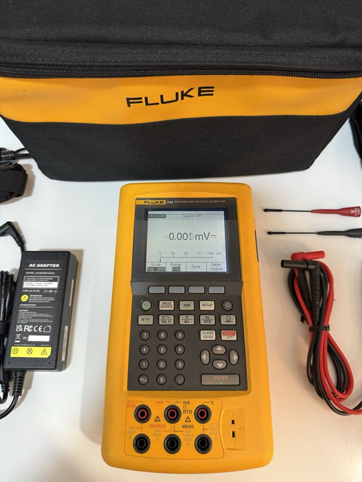 FLUKE 744 PROCESS CALIBRATOR W/ NEW LEAD SET & BAG (TESTED) SHIPS FAST