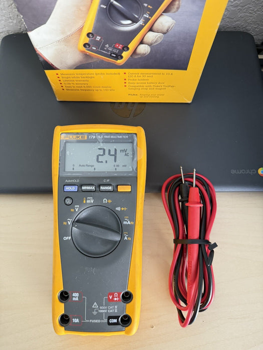 FLUKE 179 TRUE RMS MULTIMETER W/ LEAD SET- SHIPS FAST (TESTED)