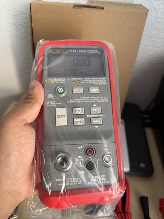 FLUKE 718EX300G INTRINSICALLY SAFE PRESSURE CALIBRATOR (FACTORY SEALED) MFD2024