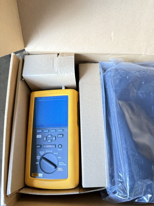 FLUKE DSP-100 CABLE ANALYZER TESTER KIT (NEE SEALED) RARE/SHIPS FAST / SHIP FREE