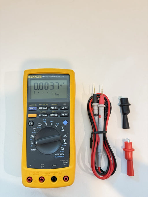 FLUKE 189 TRUE RMS MULTIMETER W/ LEADS & CLIPS - SHIPS FAST