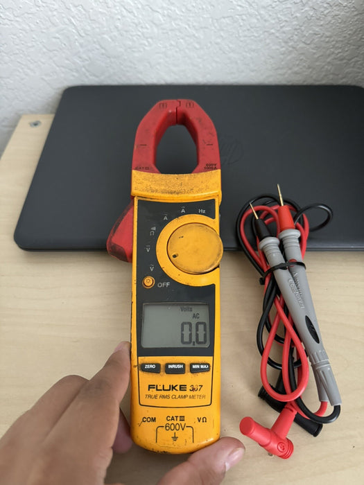 FLUKE 337 TRUE RMS AC/DC CLAMP METER W /LEADS - SHIPS FAST