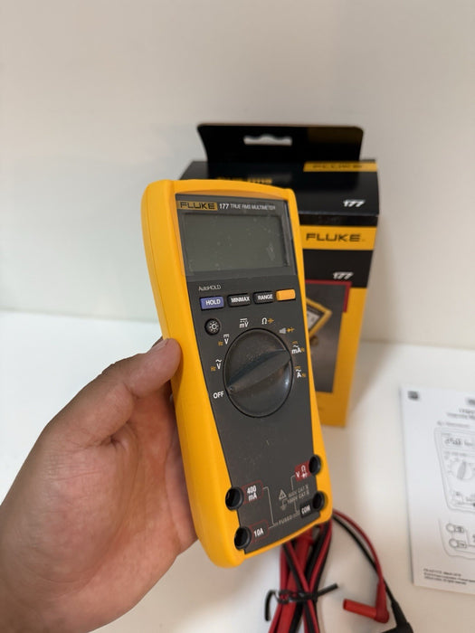 FLUKE 177 TRUE RMS MULTIMETER (NEE FACTORY SEALED) CALIBRATED 2025 / SHIPS FAST