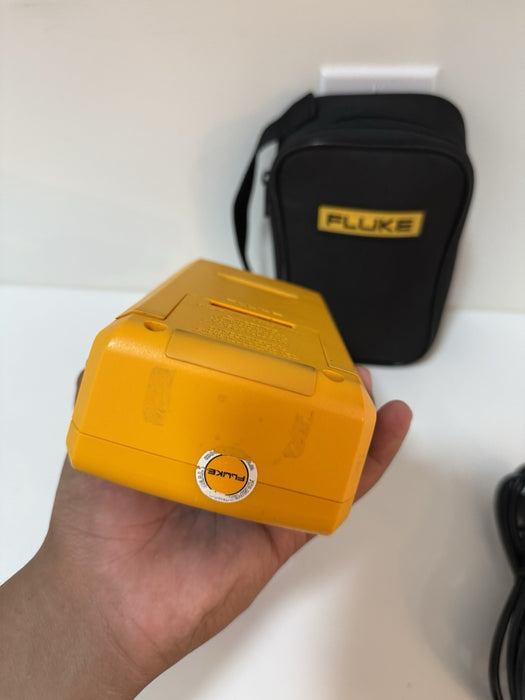 FLUKE PROSIM 4 VITAL SIGNS & ECG SIMULATOR W/ BAG & CHARGER (TESTED) SHIPS FREE
