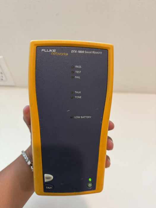 FLUKE NETWORKS DTX-1800 SMART REMOTE ONLY  - TURNS ON NO BATTERY / SHIPS FAST