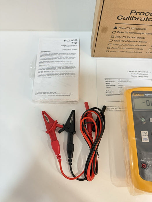 FLUKE 712 RTD CALIBRATOR (NEW FACTORY SEALED) SHIPS FAST - FREE SHIPPING (RARE)