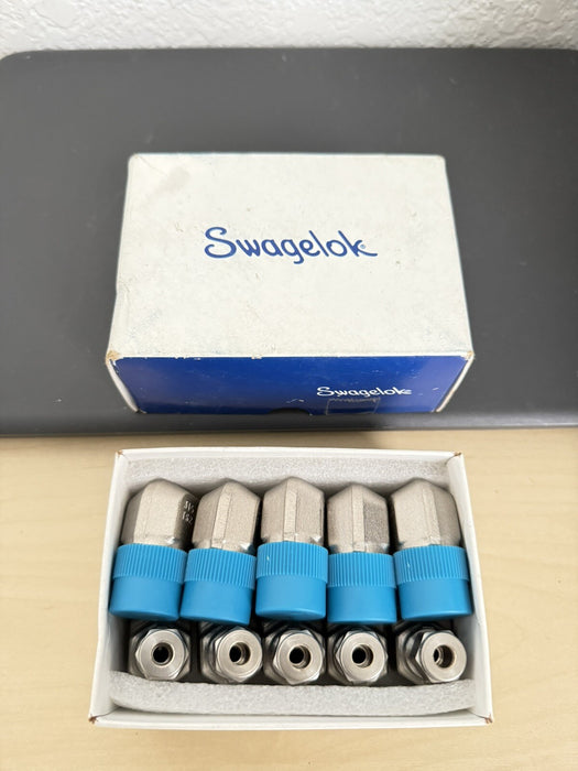 1 - Swagelok Elbow Connector Fitting, 1/4" Tube x 1/2" Male NPT,  SS-400-2-8