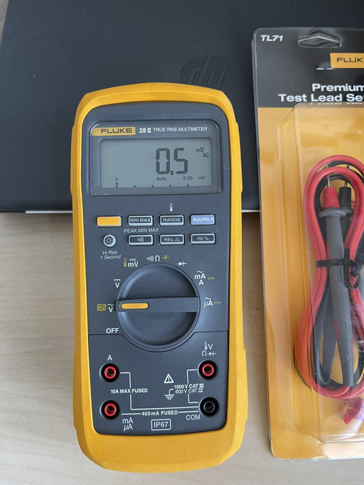 Fluke 28 II True RMS Multimeter with NEW LEADS / SHIPS FAST
