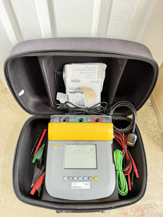 FLUKE 1550C 5KV INSULATION TESTER W CASE & LEADS /CALIBRATED 2024 -FREE SHIPPING