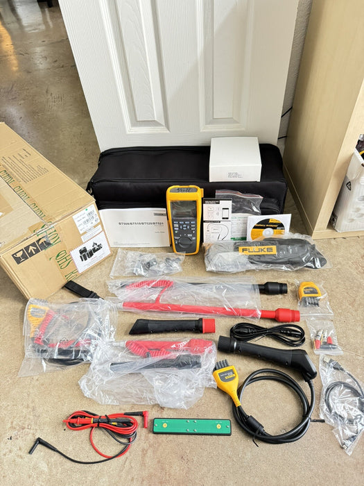 FLUKE BT520 BATTERY ANALYZER KIT / NEW SEALED - FREE SHIPPING