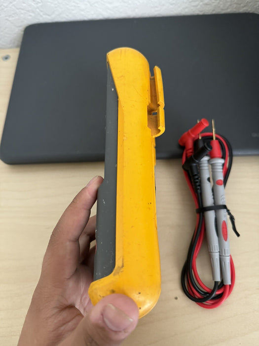 FLUKE 787 PROCESSMETER W/LEADS (SHIPS FAST) FREE SHIPPING