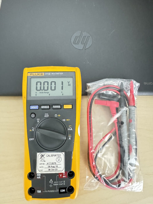 FLUKE 77-IV MULTIMETER W / LEAD SET - FREE SHIPPING (TESTED)