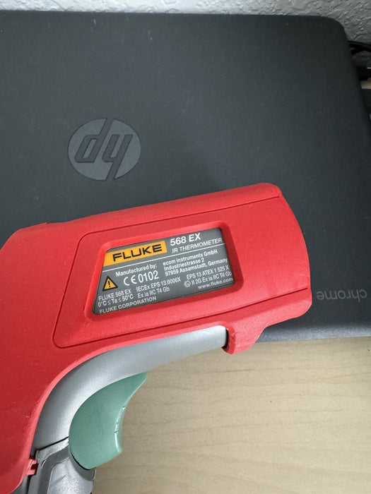 Fluke 568EX intrinsically safe IR thermometer with case