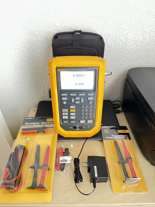 FLUKE 729 AUTOMATIC PRESSURE CALIBRATOR W/ NEW LEADS AND CASE (SHIPS NEXT DAY)