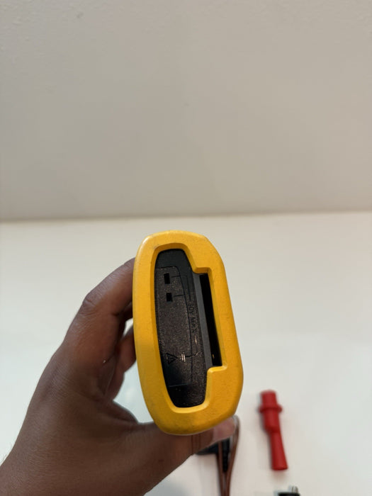 FLIKE 51 II THERMOCOUPLE THERMOMETER W / PROBE (SHIPS FAST)