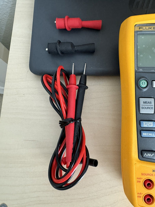 FLUKE 725 MULTIFUNCTION PROCESS CALIBRATOR W / FACTORY BOX -EXCELLENT CONDITION