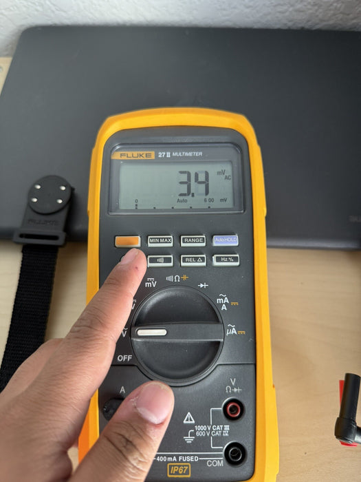 FLUKE 27 II INDUSTRIAL DIGITAL MULTIMETER W/ LEADS & STRAP  (PERFECT CONDITION)