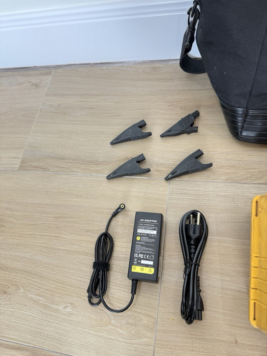 FLUKE 1735 POWER LOGGER W/ PROBES & CASE & CHARGER - FREE SHIPPING (SEE PICS)
