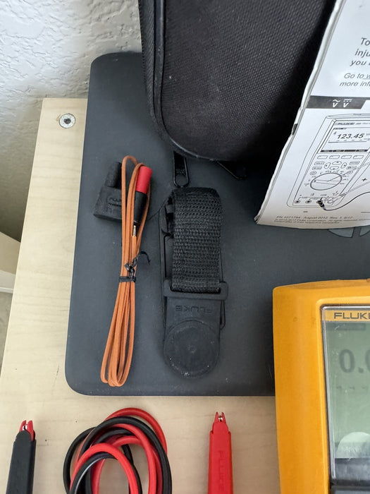 FLUKE 289 FVF DIGITAL MULTIMETER W/ ACCESSORIES - FREE SHIPPING