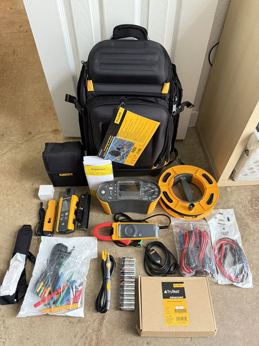 FLUKE SMFT-1000/PRO MULTIFUNCTION PV TESTER & PERFORMANCE ANALYZER (NEW SEALED)