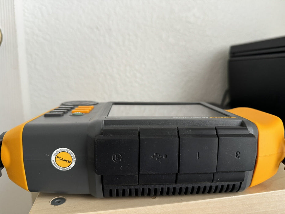 FLUKE 810 VIBRATION TESTER & TACHOMETER/FREE SHIPPING / SHIPS FAST