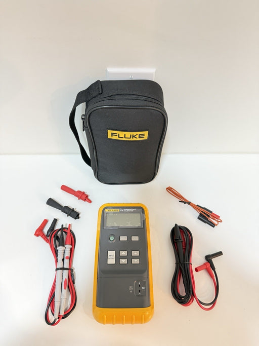 FLUKE 714 THERMOCOUPLE TEMPERATURE CALIBRATOR W/ ACCESSORIES - NEW