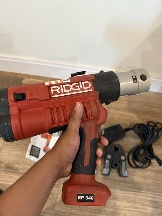 RIDGID RP 340 PRESS TOOL WITH BATTERY & 2 JAWS (TESTED) FREE SHIPPING