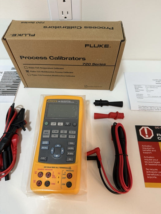 FLUKE 725/FPC PROCESS CALIBRATOR W/ 1 YEAR PREMIUM CARE MFD-2025 CALIBRATED 2025