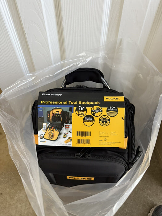 FLUKE PACK30 PROFESSIONAL TOOL BACKPACK / NEW SEALED - SHIPS FAST