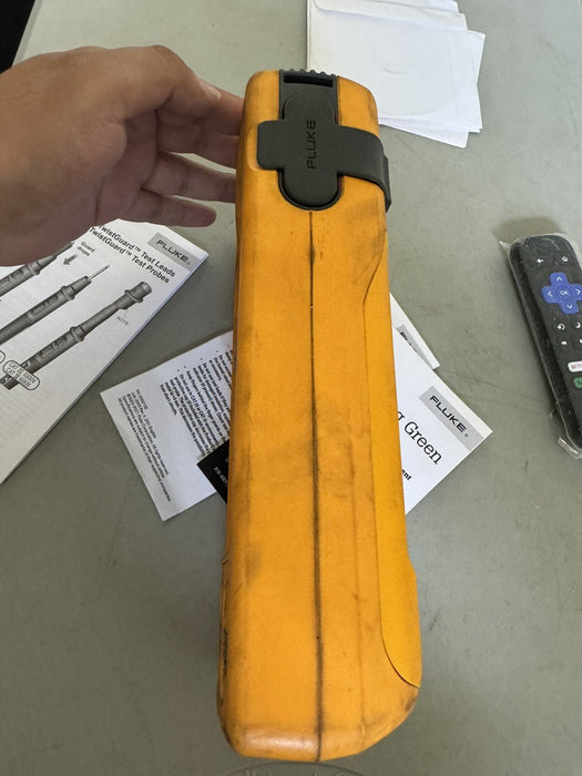 Fluke 754 Documenting Process Calibrator W / NEW TLK-2225 LEADS & FREE SHIPPING